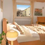 3 - Mit Panoramablick Ueber Budingen