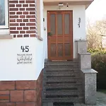 3 - Mit Panoramablick Ueber