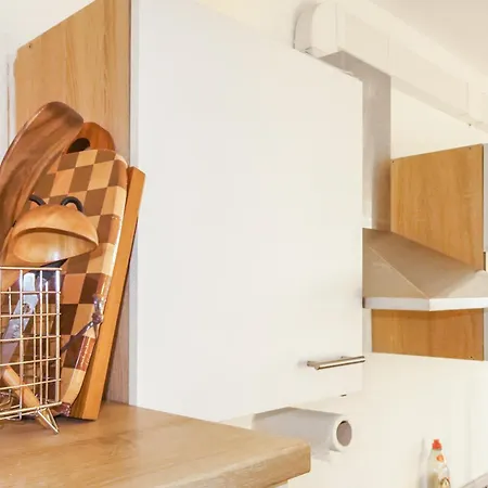 - Panoramablick Ueber شقة