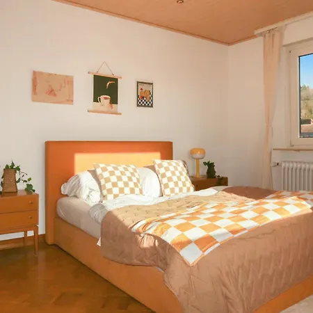 - Panoramablick Ueber شقة